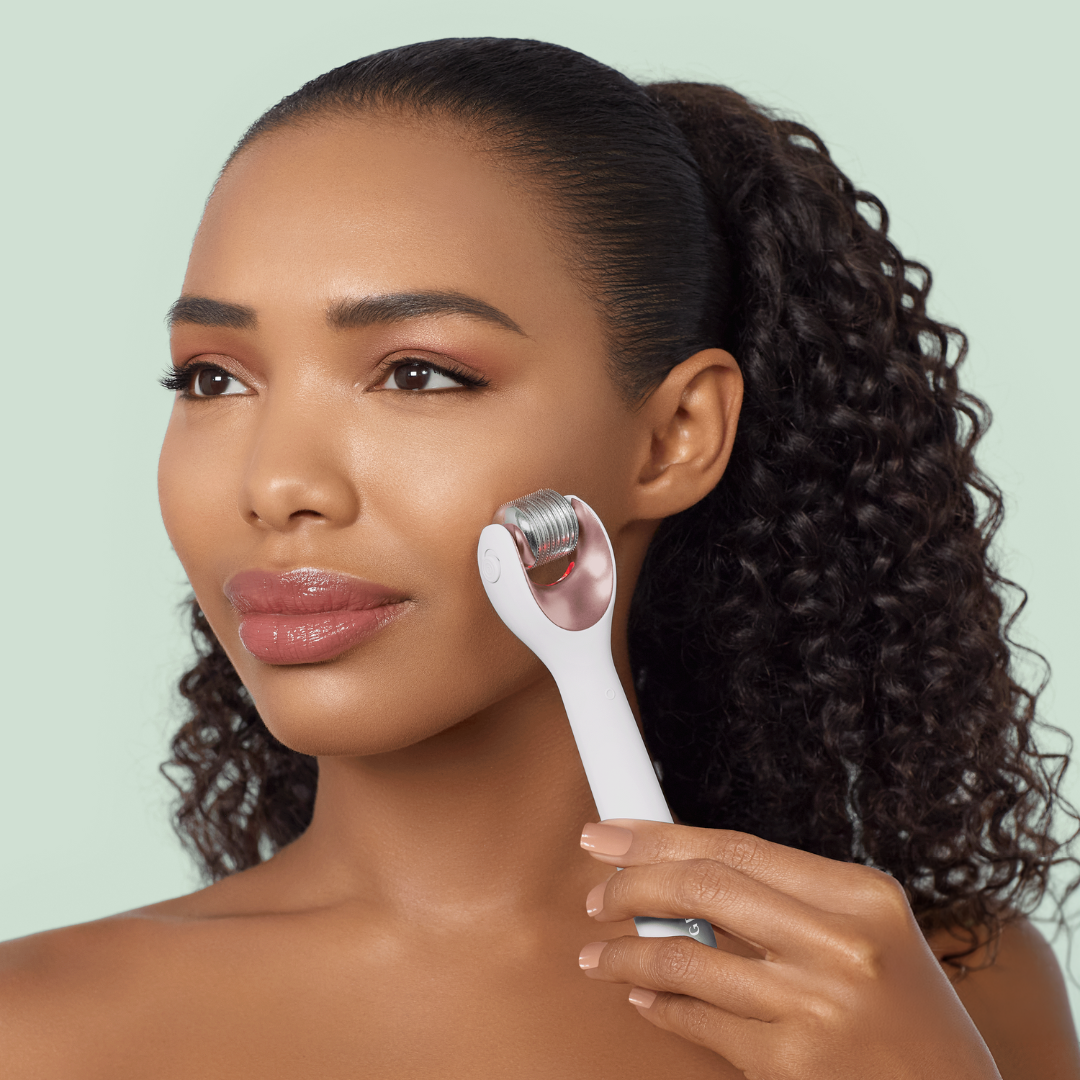Geske SmartAppGuided™ MicroNeedle Face Roller (9 in 1)